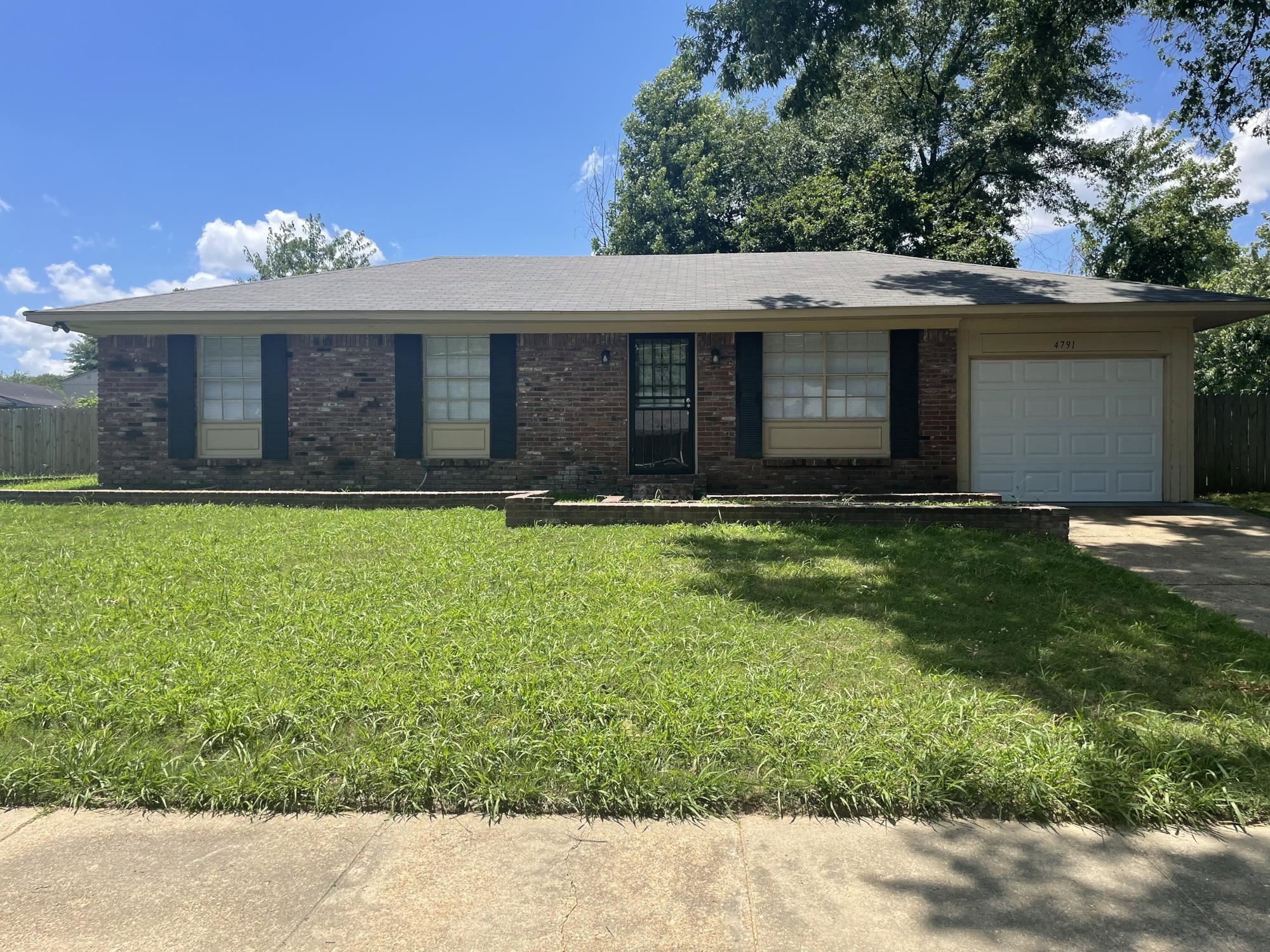 4791 Gill Road Memphis, TN 38109 - Photo 1 of 19 Gallery Image 1
