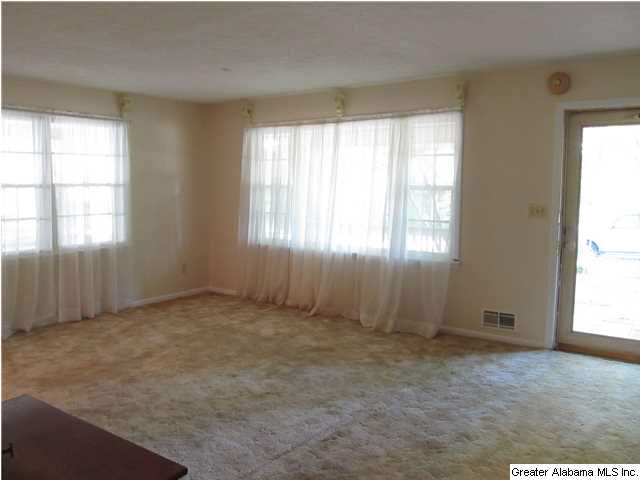 214 Bates Street Weaver, AL 36277 - Photo 11 of 29