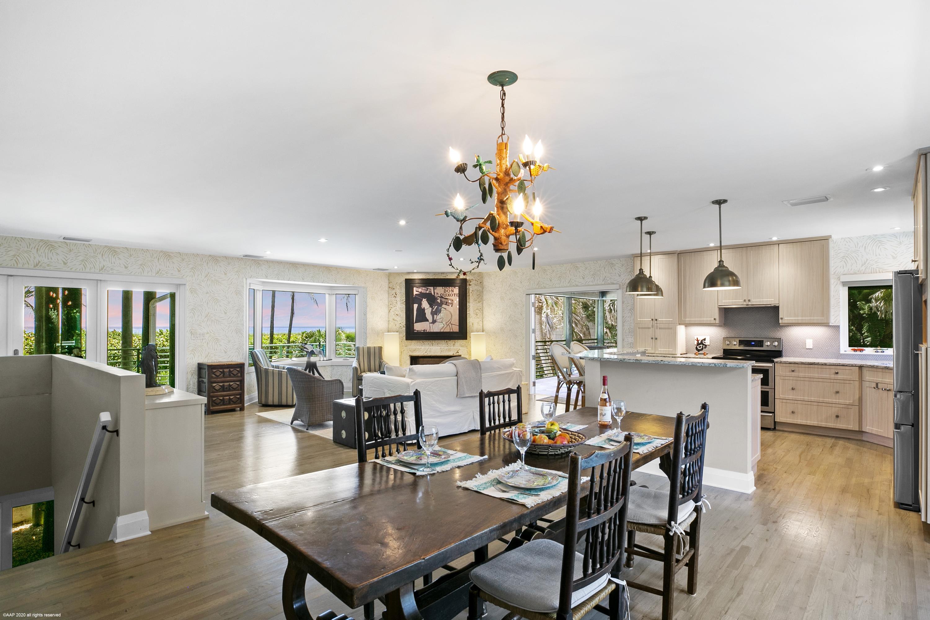 130 North Beach Road Hobe Sound, FL 33455 - Photo 8 of 25 Dining area