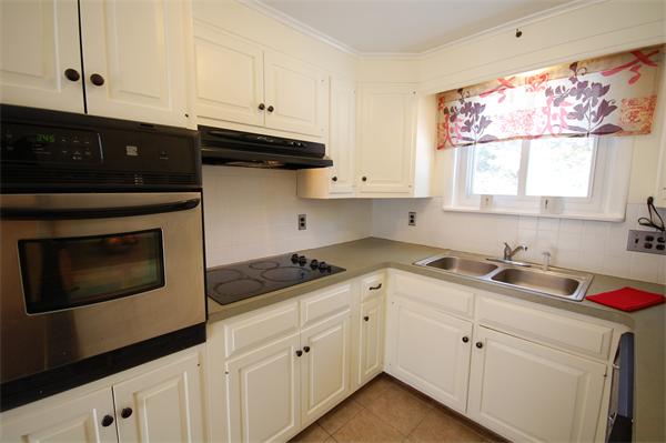 5 Lucas Road Sterling, MA 01564 - Photo 3 of 30