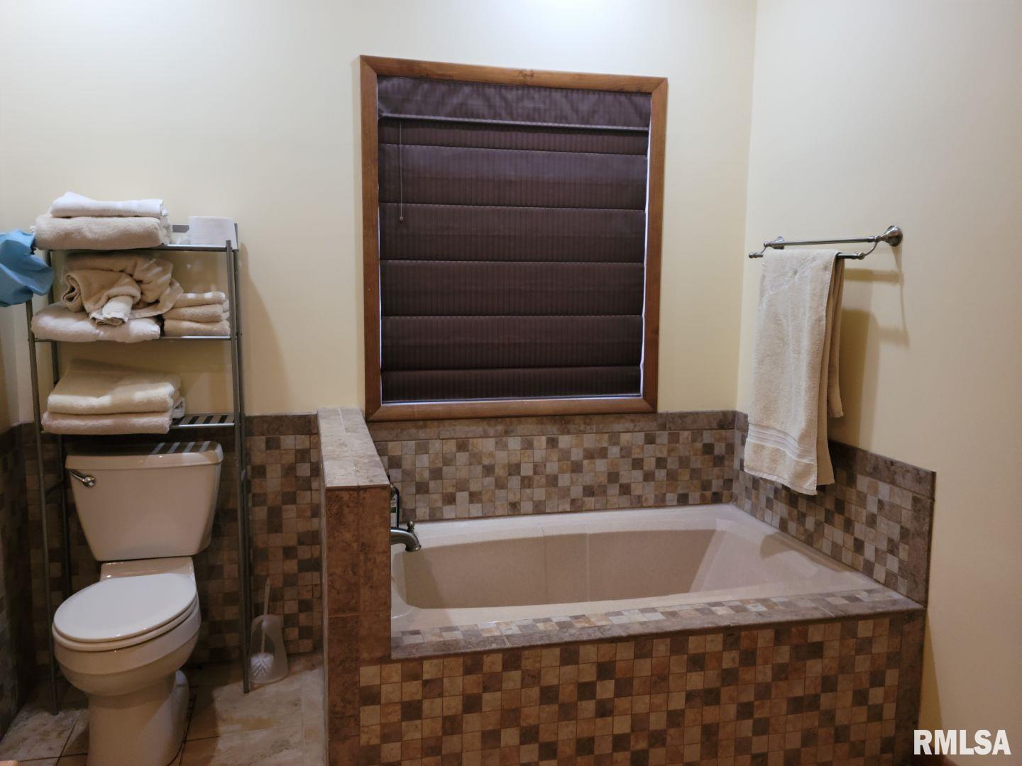 5725 Wing Hill Road Cobden, IL 62920 - Photo 17 of 40 Gallery Image 17