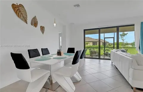 $320,000 | 3426 Menores Way, Fort Myers, FL 33905