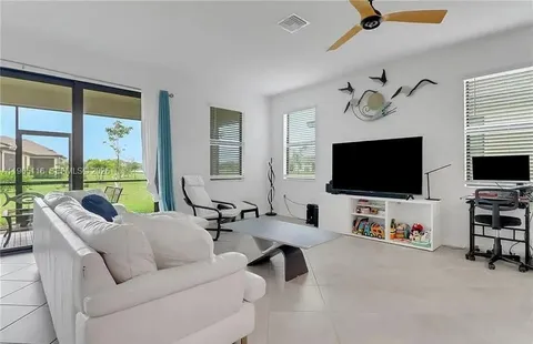 $320,000 | 3426 Menores Way, Fort Myers, FL 33905