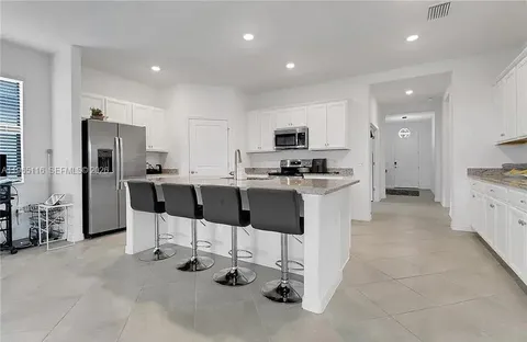 $320,000 | 3426 Menores Way, Fort Myers, FL 33905