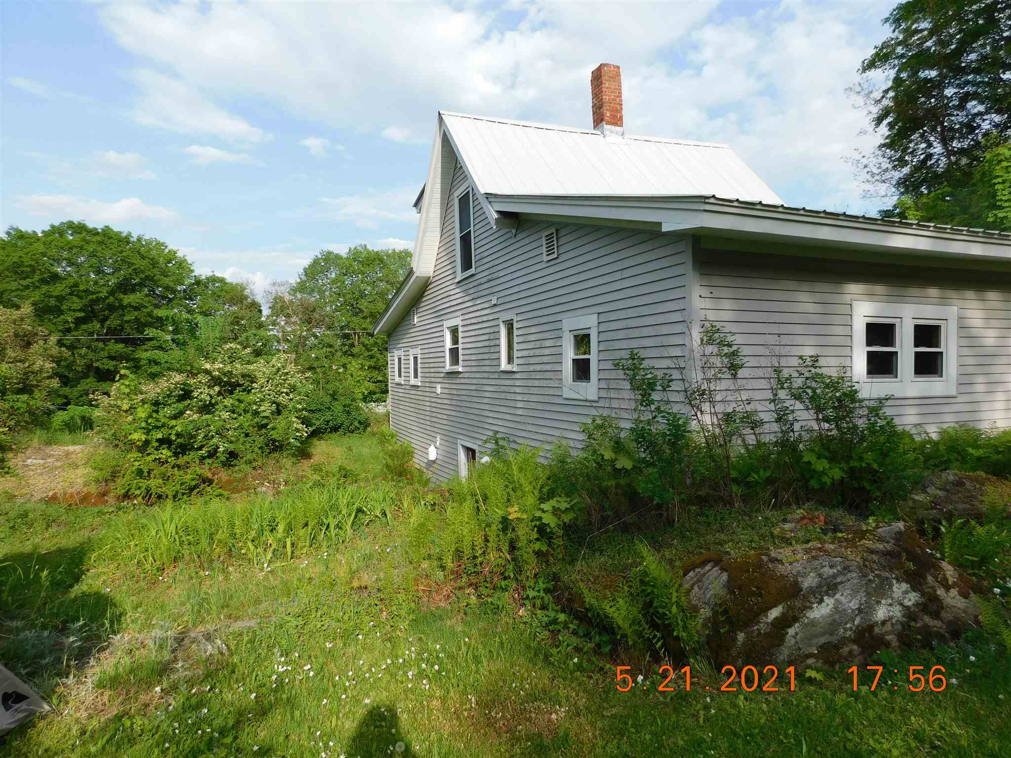 59 White Street Springfield, VT 05156 - Photo 3 of 27