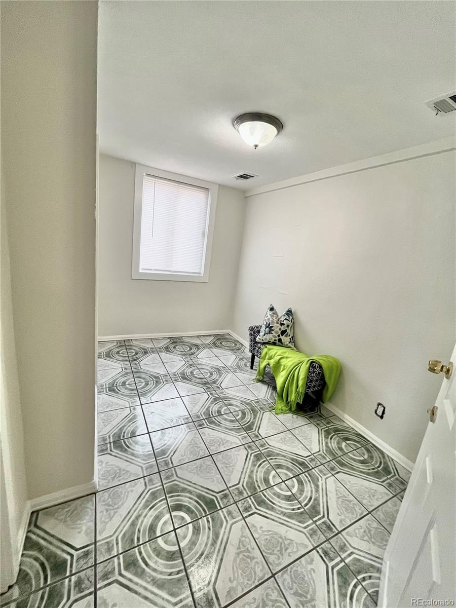 410 20th Street Greeley, CO 80631 - Photo 10 of 13