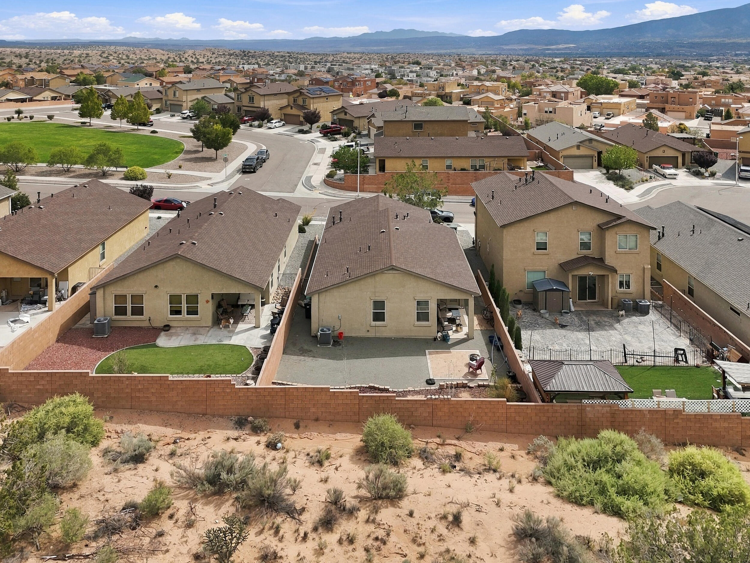5725 Colfax Court Northeast Rio Rancho, NM 87144 - Photo 3 of 44 Gallery Image 3