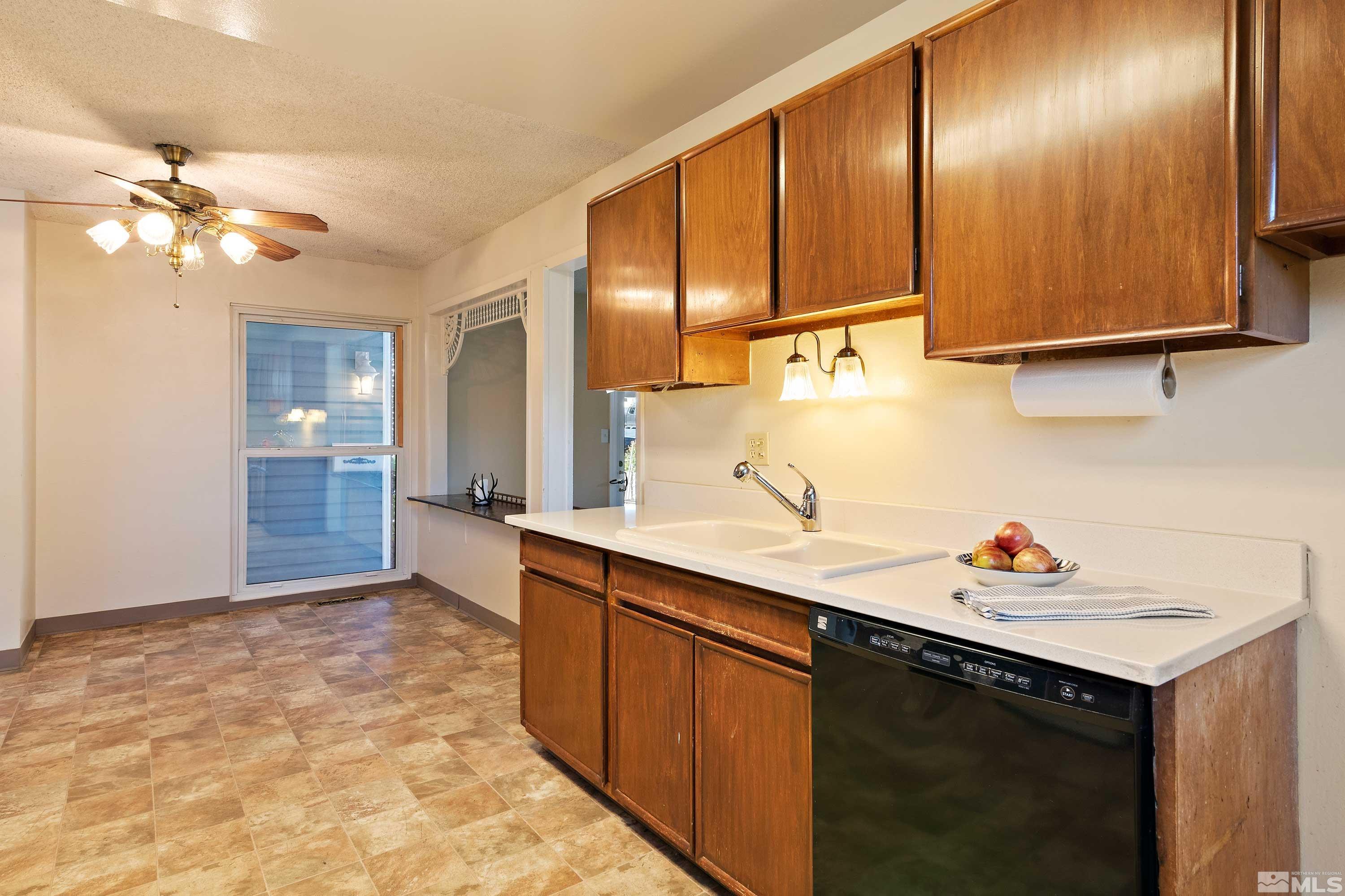 3270 Sandra Drive Reno, NV 89503 - Photo 11 of 32 Photo 11