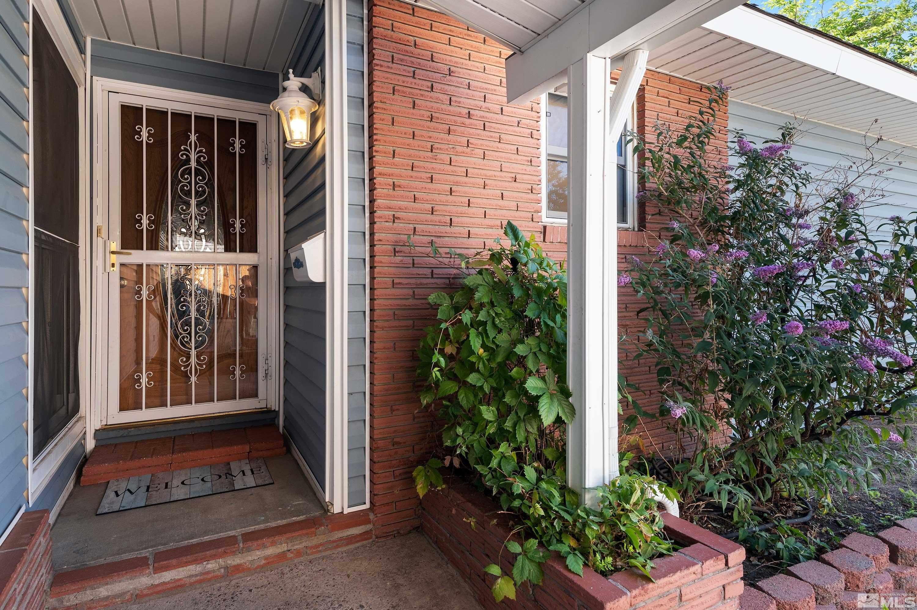 3270 Sandra Drive Reno, NV 89503 - Photo 3 of 32 Photo 3