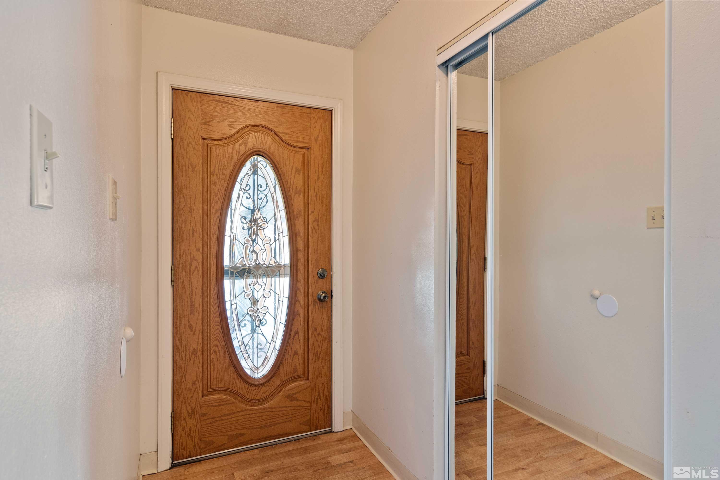 3270 Sandra Drive Reno, NV 89503 - Photo 4 of 32 Photo 4