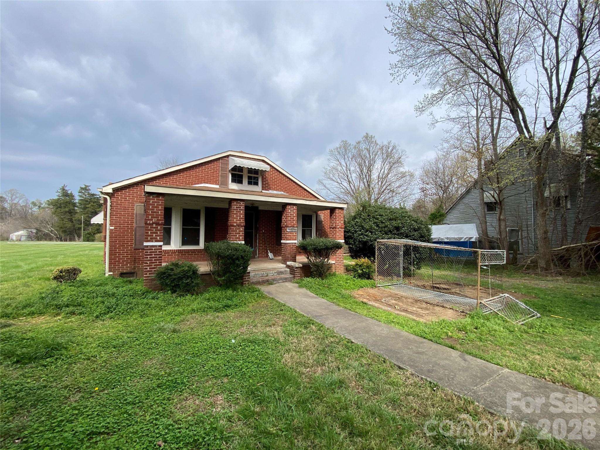 705 East Main Street Cleveland, NC 27013 - Photo 2 of 30