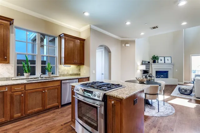 $499,000 | 14725 Stanford Court, Addison, TX 75254