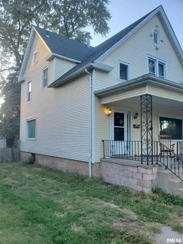 $89,900 | 1033 North 8th Street, Springfield, IL 62702
