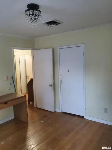 $89,900 | 1033 North 8th Street, Springfield, IL 62702