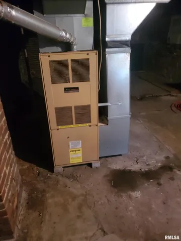 $89,900 | 1033 North 8th Street, Springfield, IL 62702