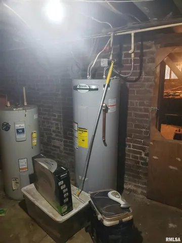 $89,900 | 1033 North 8th Street, Springfield, IL 62702