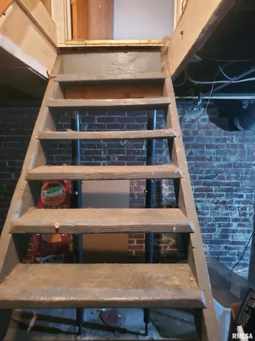 $89,900 | 1033 North 8th Street, Springfield, IL 62702