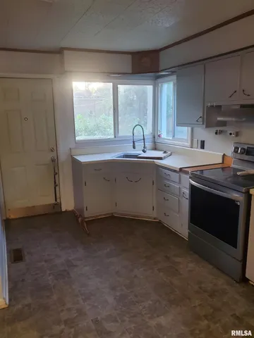 $89,900 | 1033 North 8th Street, Springfield, IL 62702