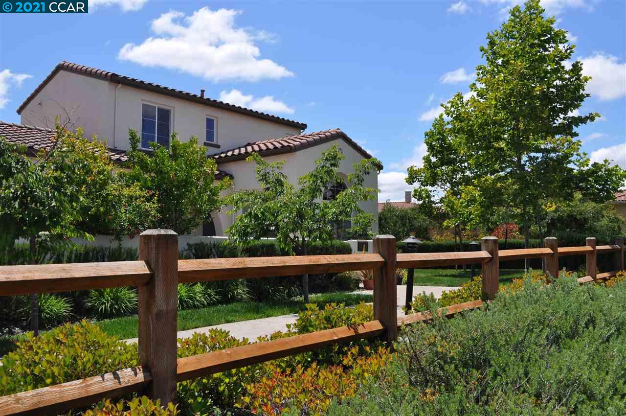 1016 Cedarwood Loop San Ramon, CA 94582 - Photo 2 of 6