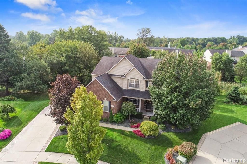 648 Wade Court Rochester Hills, MI 48307 - Photo 3 of 45