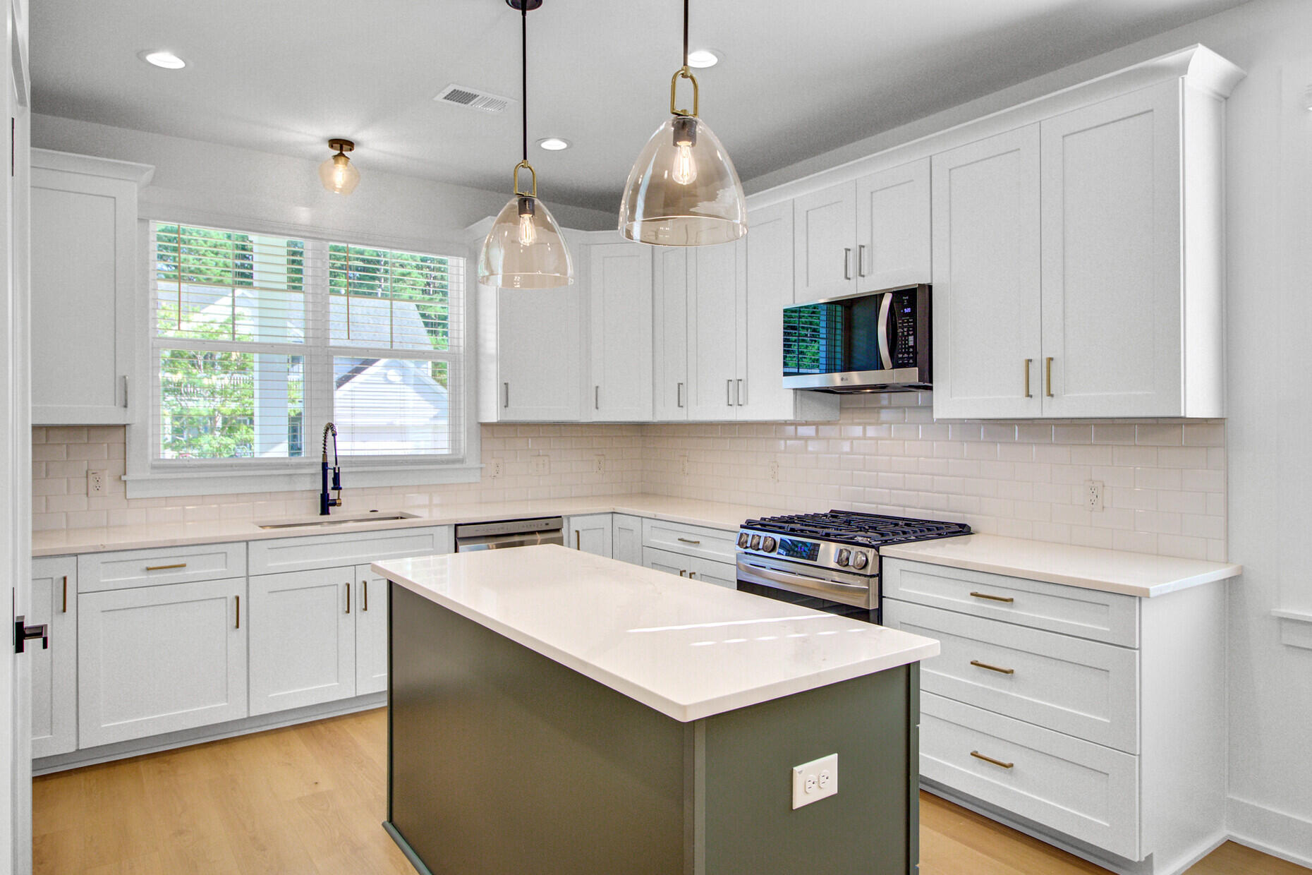 396 Decatur Drive Summerville, SC 29486 - Photo 20 of 79 19_19_mls