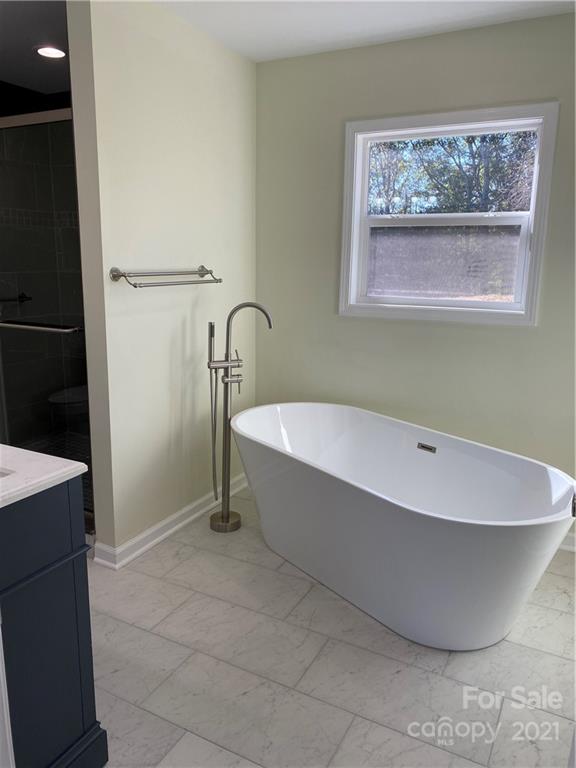948 Rock House Road Marion, NC 28752 - Photo 16 of 46 Gallery Image 16