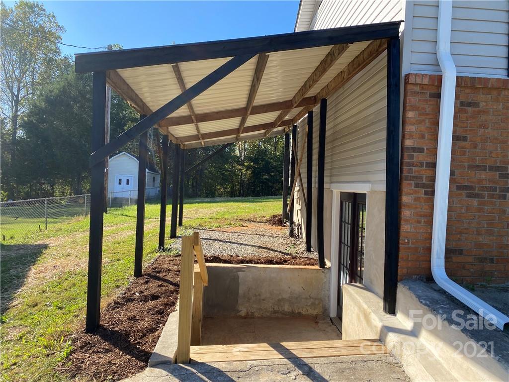 948 Rock House Road Marion, NC 28752 - Photo 45 of 46 Gallery Image 45