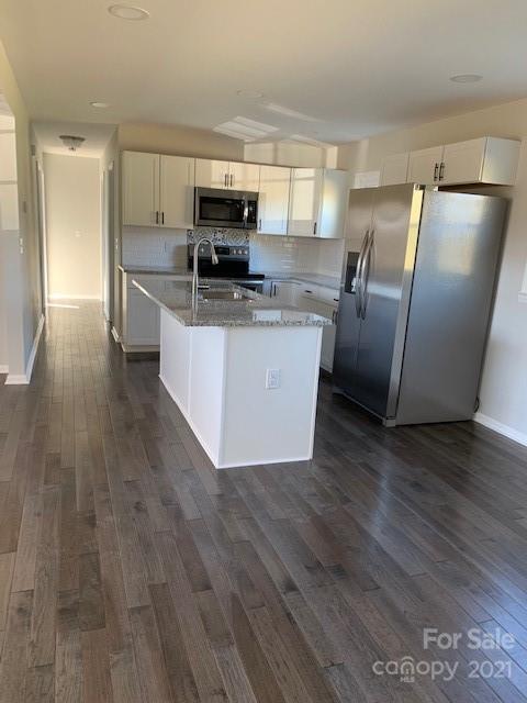 948 Rock House Road Marion, NC 28752 - Photo 7 of 46 Gallery Image 7