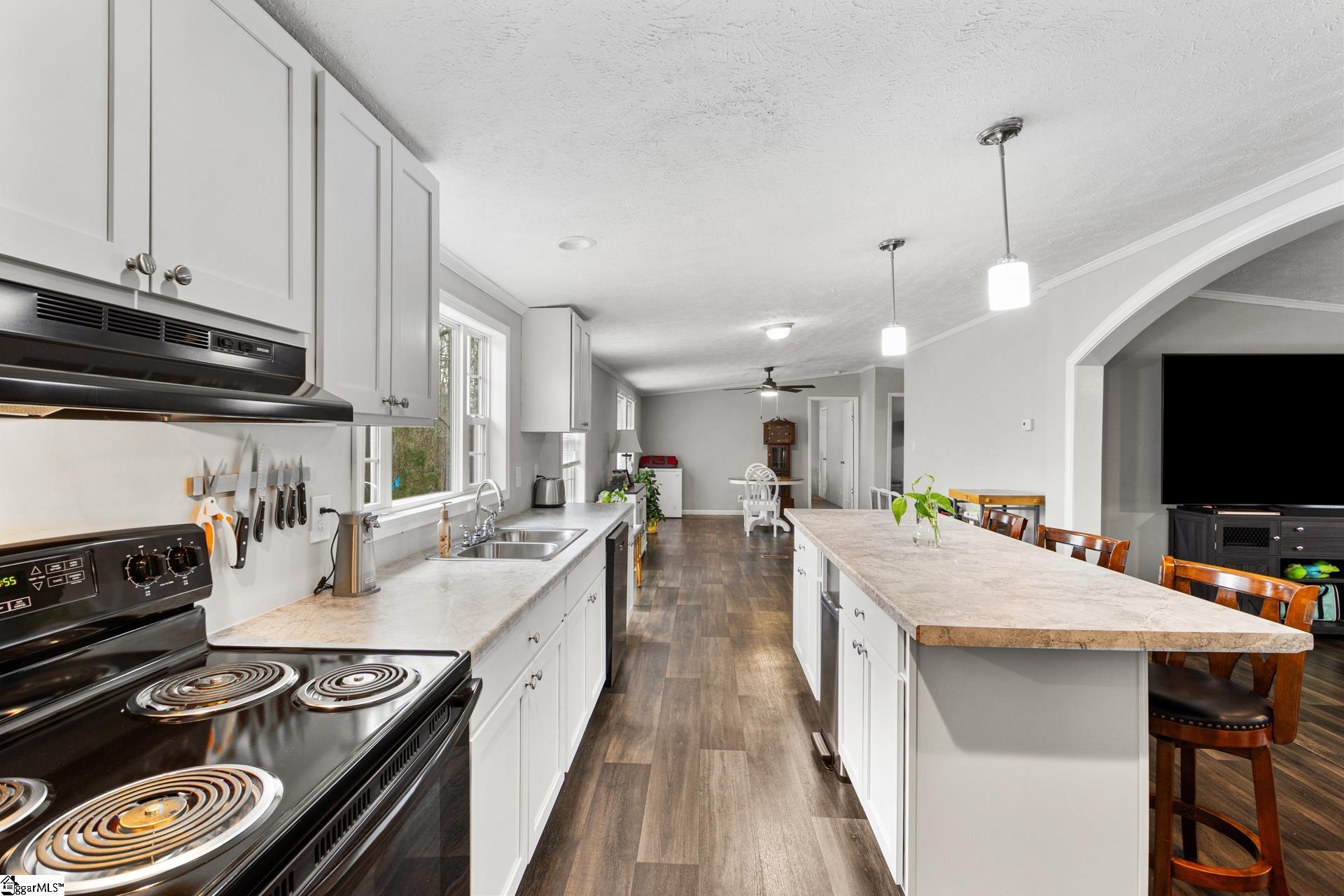 7709 Neely Ferry Road Laurens, SC 29360 - Photo 13 of 47