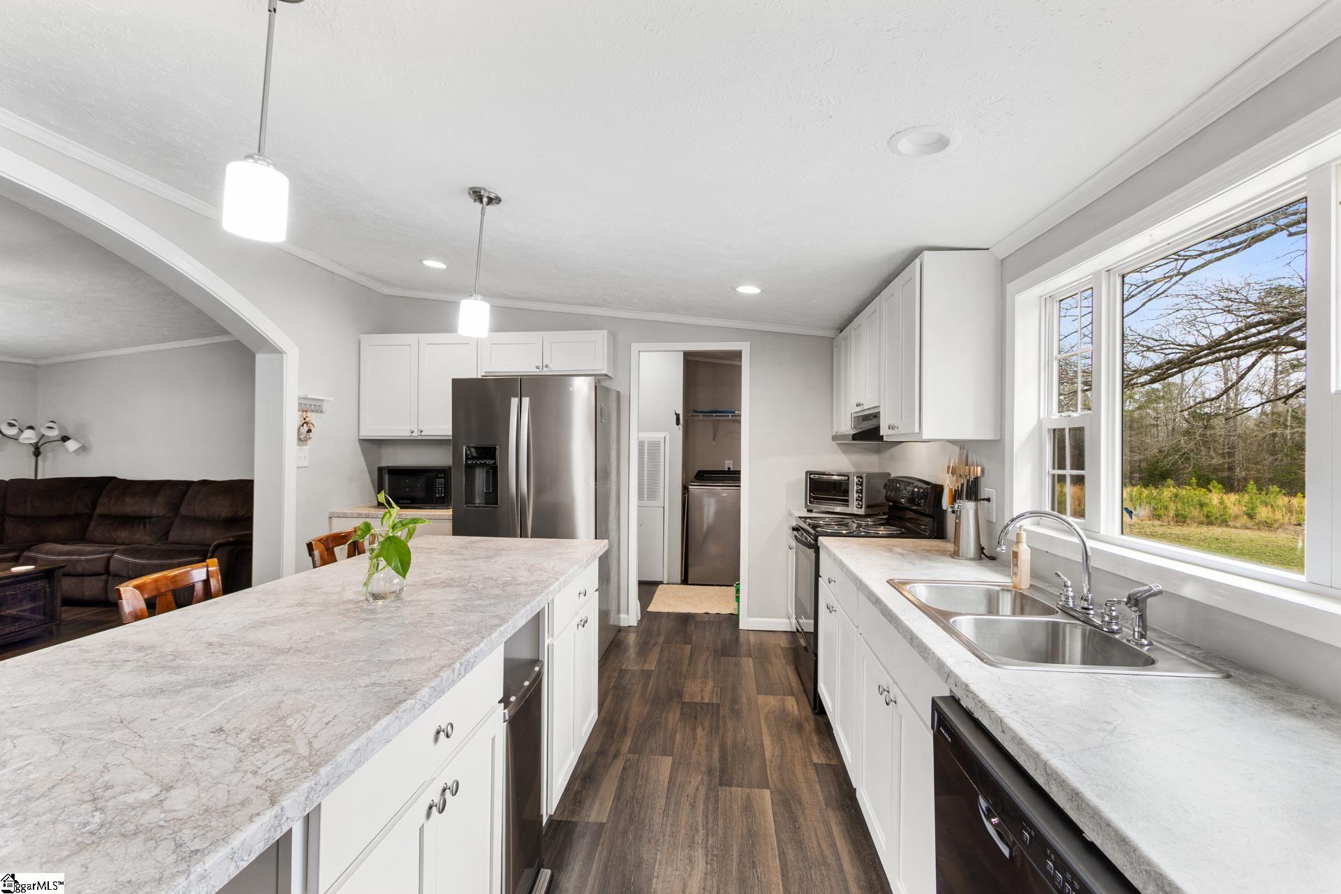 7709 Neely Ferry Road Laurens, SC 29360 - Photo 14 of 47