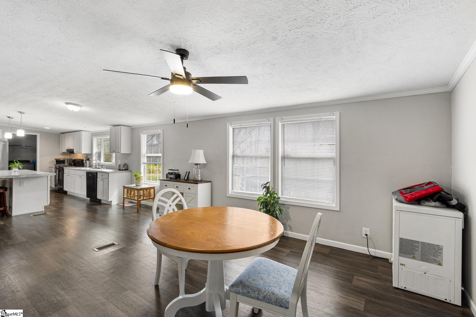 7709 Neely Ferry Road Laurens, SC 29360 - Photo 16 of 47