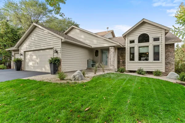 $469,900 | 322 74th Avenue North, Brooklyn Park, MN 55444