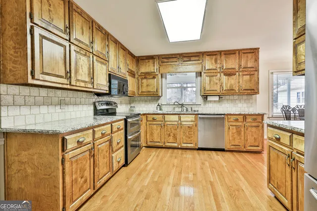 $449,900 | 140 Julie Road, Tyrone, GA 30290