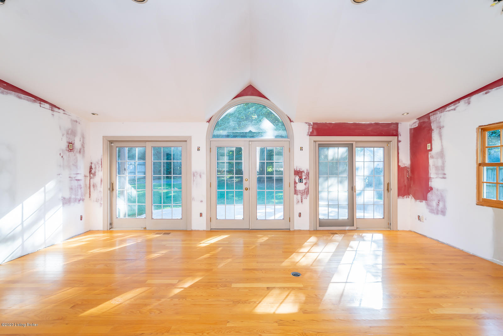 713 Braeview Road Louisville, KY 40206 - Photo 31 of 82 Great Room