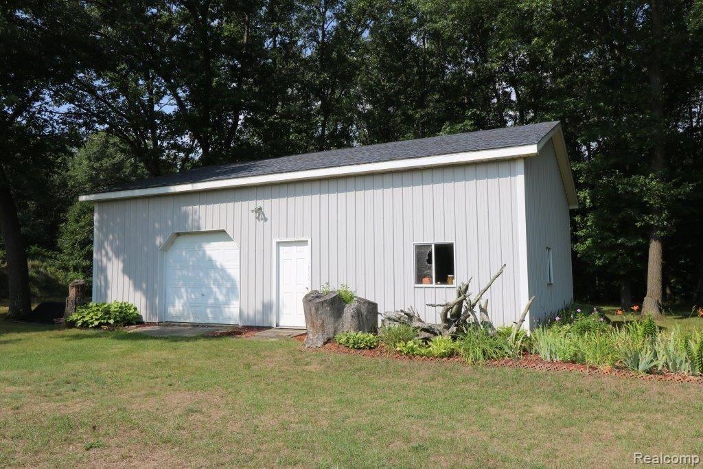 3169 Marathon Road Columbiaville, MI 48421 - Photo 34 of 36 IMG_3025.jpg