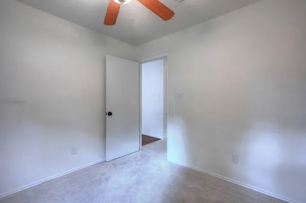 $1,950 | 9859 Meadow Bend Lane, Houston, TX 77065