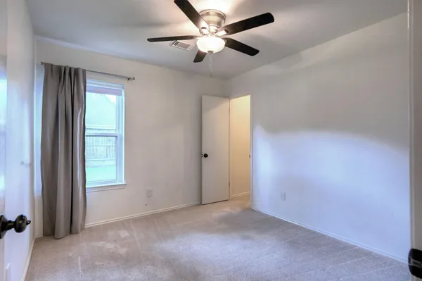 $1,950 | 9859 Meadow Bend Lane, Houston, TX 77065