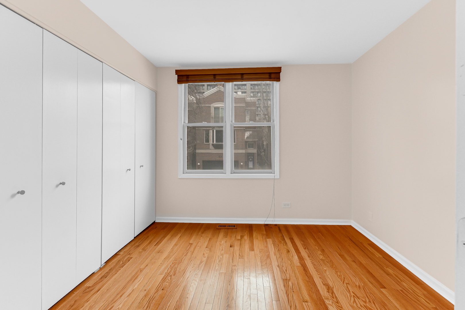 20 West 15th Street, Unit M Chicago, IL 60605 - Photo 22 of 31