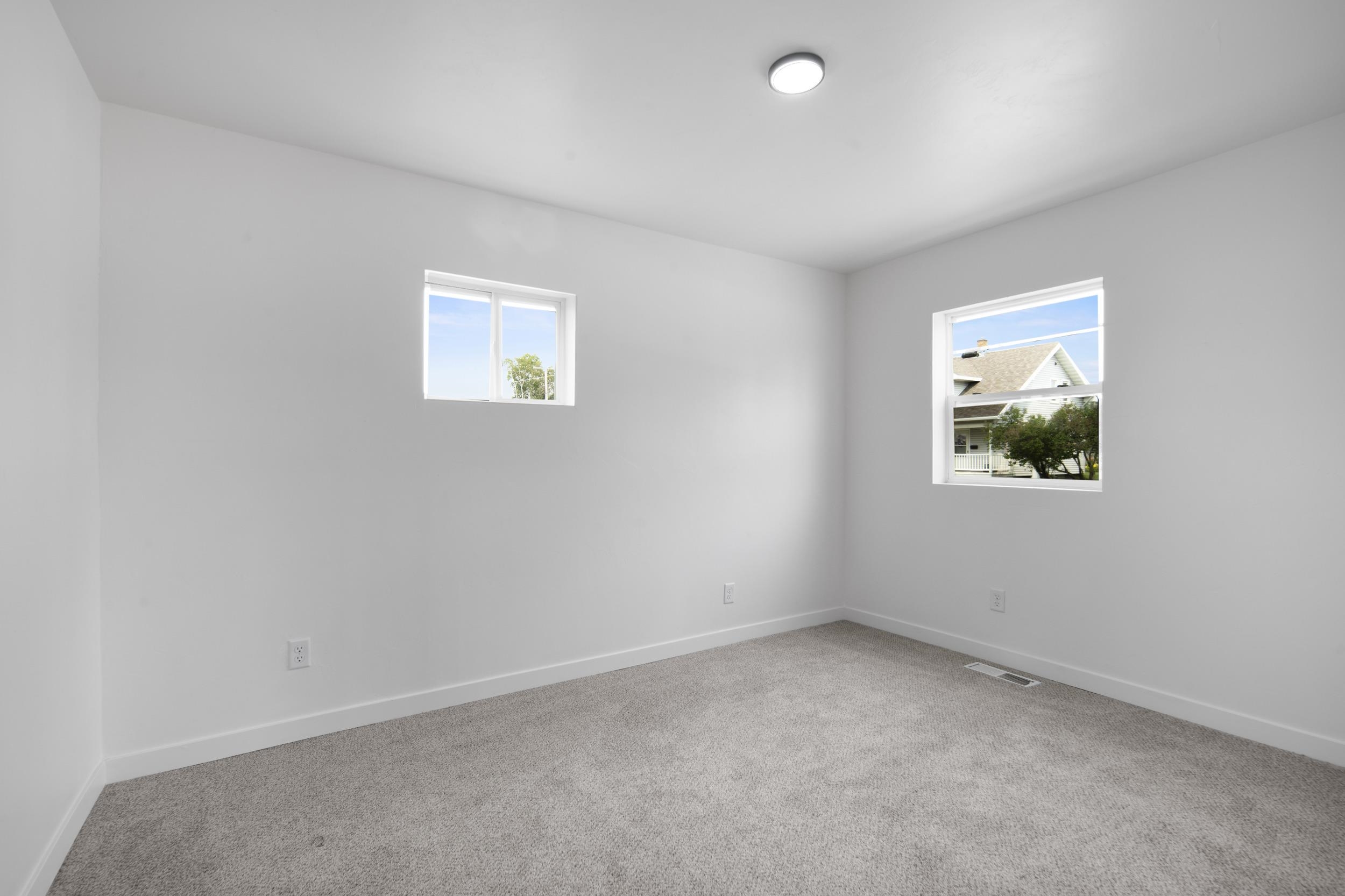 2401 12th Street Two Rivers, WI 54241 - Photo 11 of 40