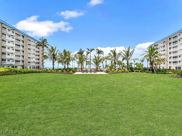 a view of building with outdoor space