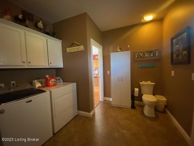 1980 Valley Hill Road Springfield, KY 40069 - Photo 17 of 55 Laundry Room with Half Bath