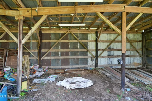 $1,039,500 | 2093 Mallalieu Drive, Ruth, MS 39662