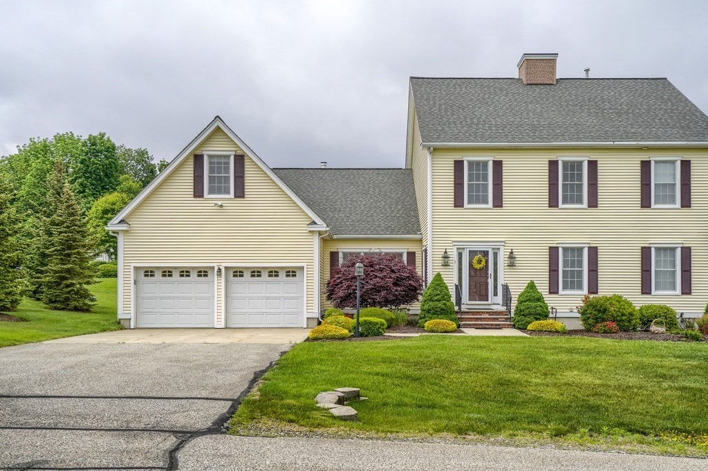 1 Parish Square, Unit 1 Atkinson, NH 03811 - Photo 1 of 39 Gallery Image 1