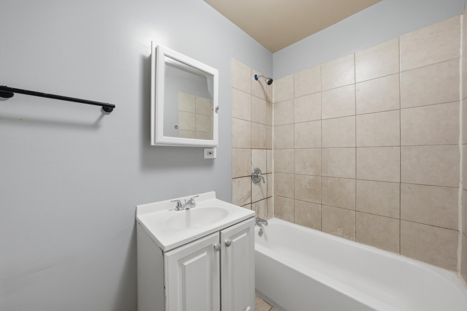 7056 South Parnell Avenue, Unit 3N Chicago, IL 60621 - Photo 10 of 12