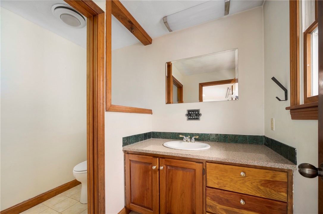 42 Ledge Road Coventry, RI 02816 - Photo 18 of 34