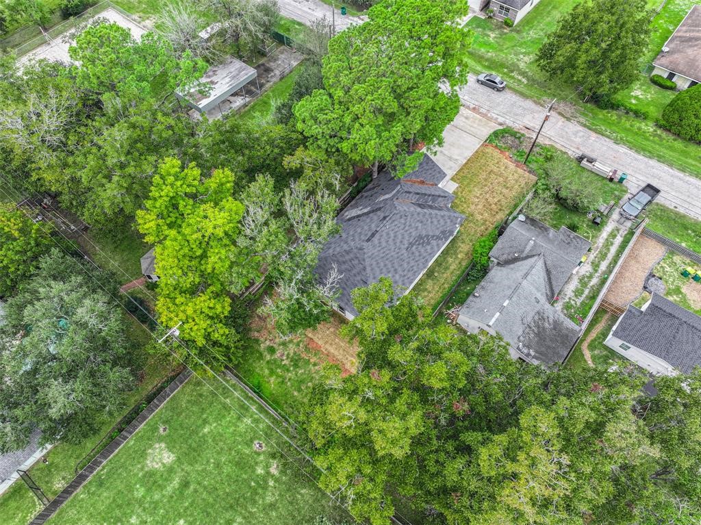 2609 Boss Street La Marque, TX 77568 - Photo 33 of 33 an aerial view of a house