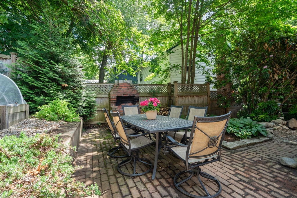 87 Redlands Road Boston, MA 02132 - Photo 23 of 31 Gallery Image 23