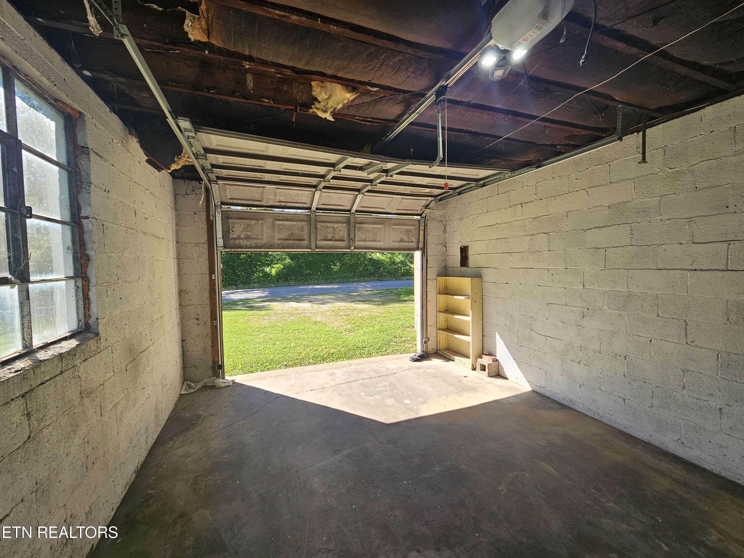 1345 Blockhouse Valley Road Clinton, TN 37716 - Photo 46 of 50 20260603_172516