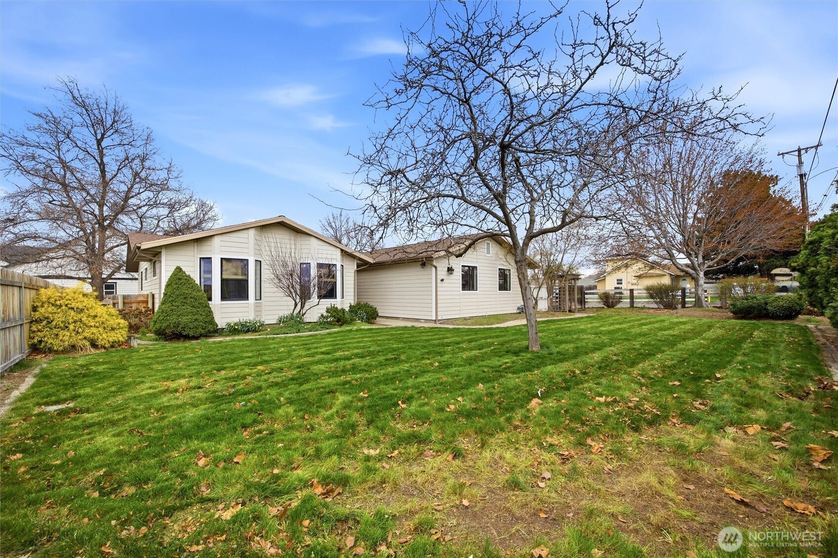 2017 South Washington Street Kennewick, WA 99337 - Photo 2 of 20