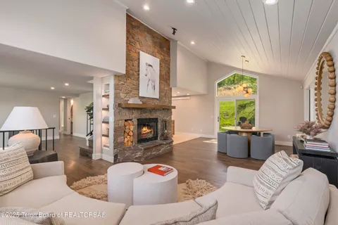 $3,950,000 | 2122 Hidden Ranch Lane, Jackson, WY 83001